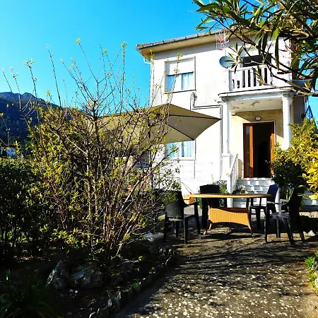 Unifamiliare Con Posto Auto! * Levanto