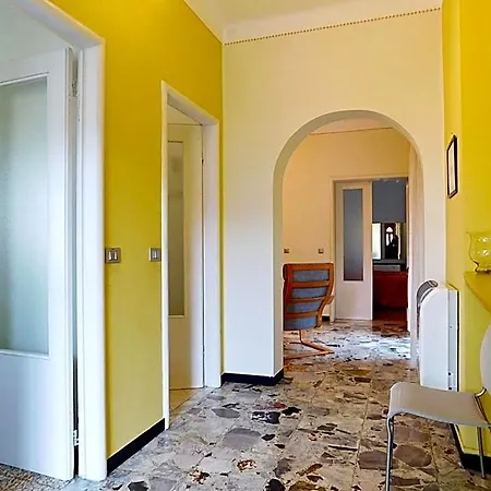Unifamiliare Con Posto Auto! Διαμέρισμα
