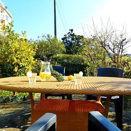 Unifamiliare Con Posto Auto! 公寓 莱万托