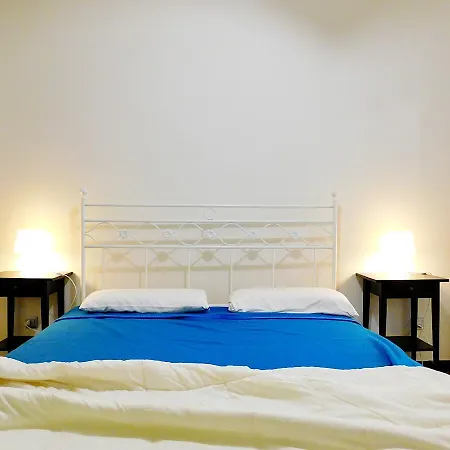 Unifamiliare Con Posto Auto! * 莱万托